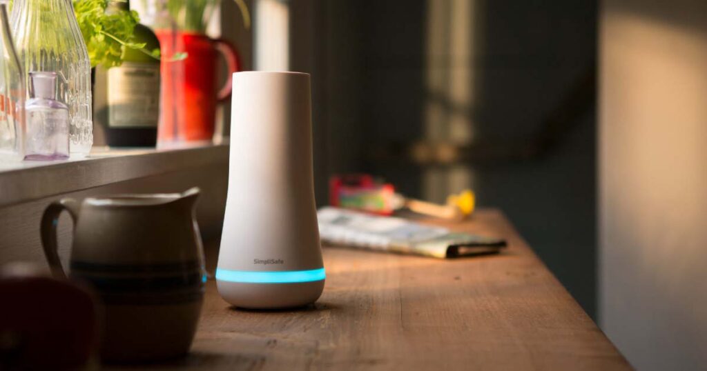 simplisafe-base-lit-up-on-table