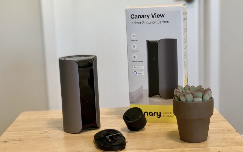 canary view equipment on table